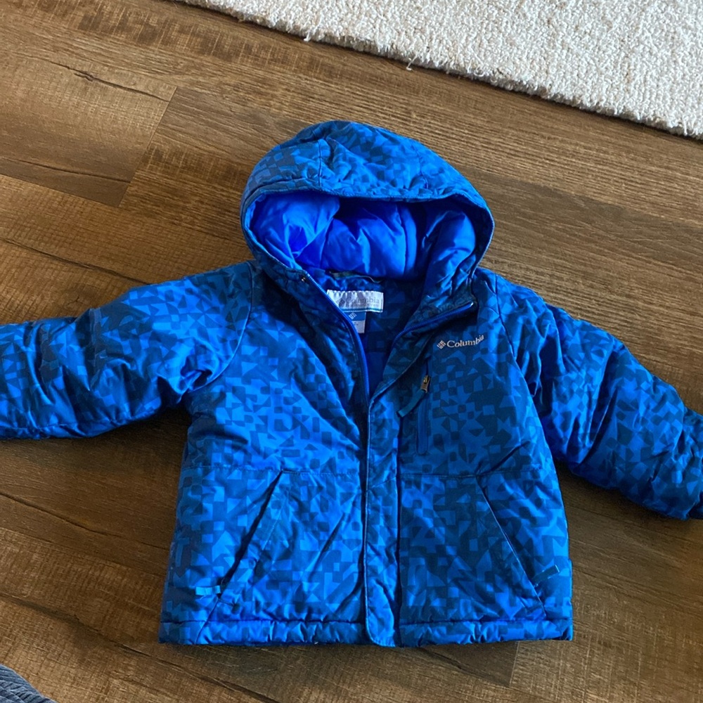 Boys size 2 Columbia winter jacket